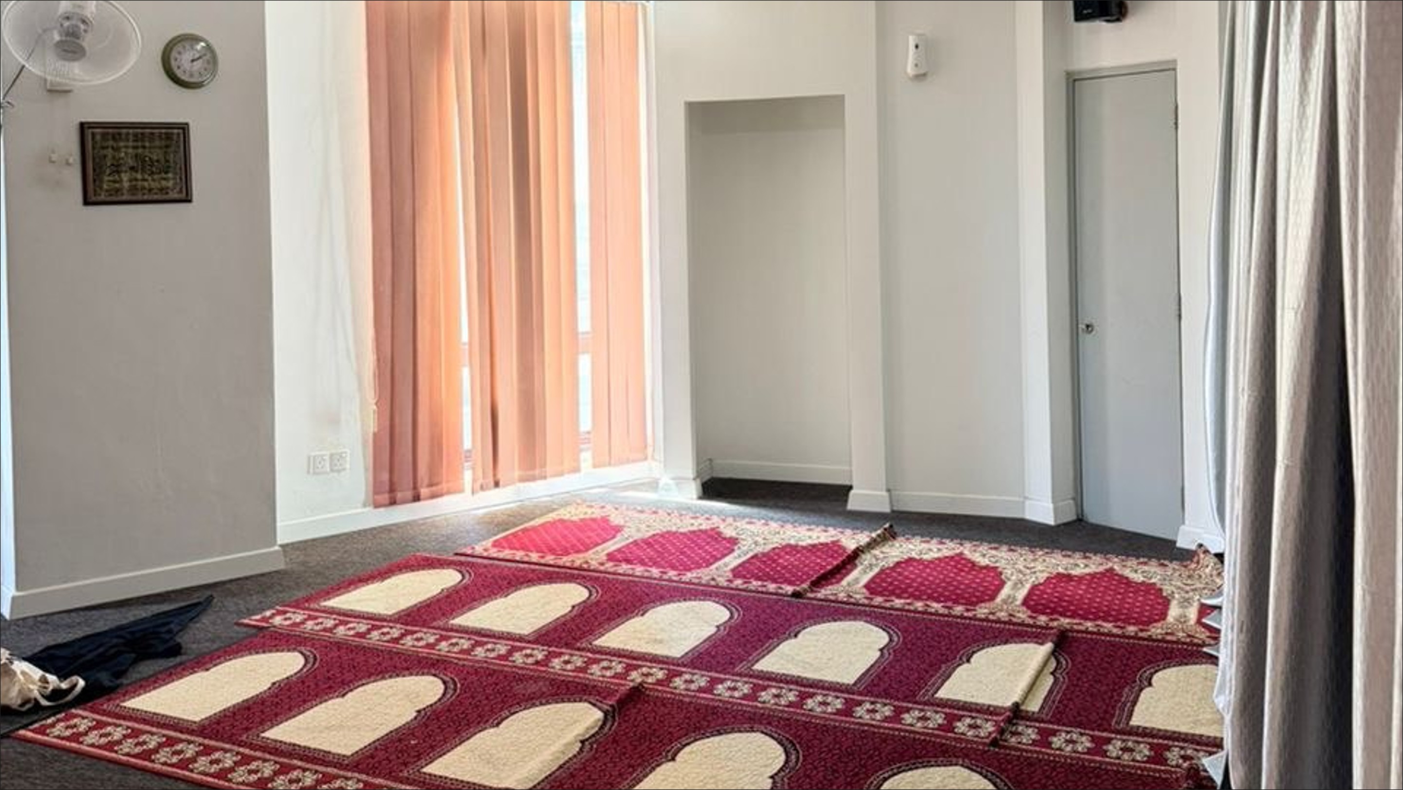 Ruang Solat Wanita